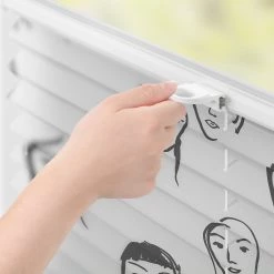 Lichtblick Store plissé sans perçage Faces - Polyester - Noir - 70 x 130 cm -Équipements de jardin Soldes 1000275950 210728 16351700212 DETAILS P000000001000275950