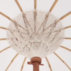 Butlers Parasol ORIENTAL LOUNGE III - Coton / Bois fruitier - Crème 13 Butlers Parasol ORIENTAL LOUNGE III - Coton / Bois fruitier - Crème -Équipements de jardin Soldes 1000341357 220317 033 DETAILS P000000001000341357