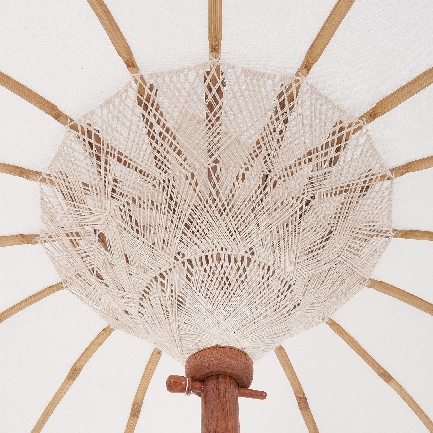 Butlers Parasol ORIENTAL LOUNGE III - Coton / Bois fruitier - Crème 6 Butlers Parasol ORIENTAL LOUNGE III - Coton / Bois fruitier - Crème – Image 6